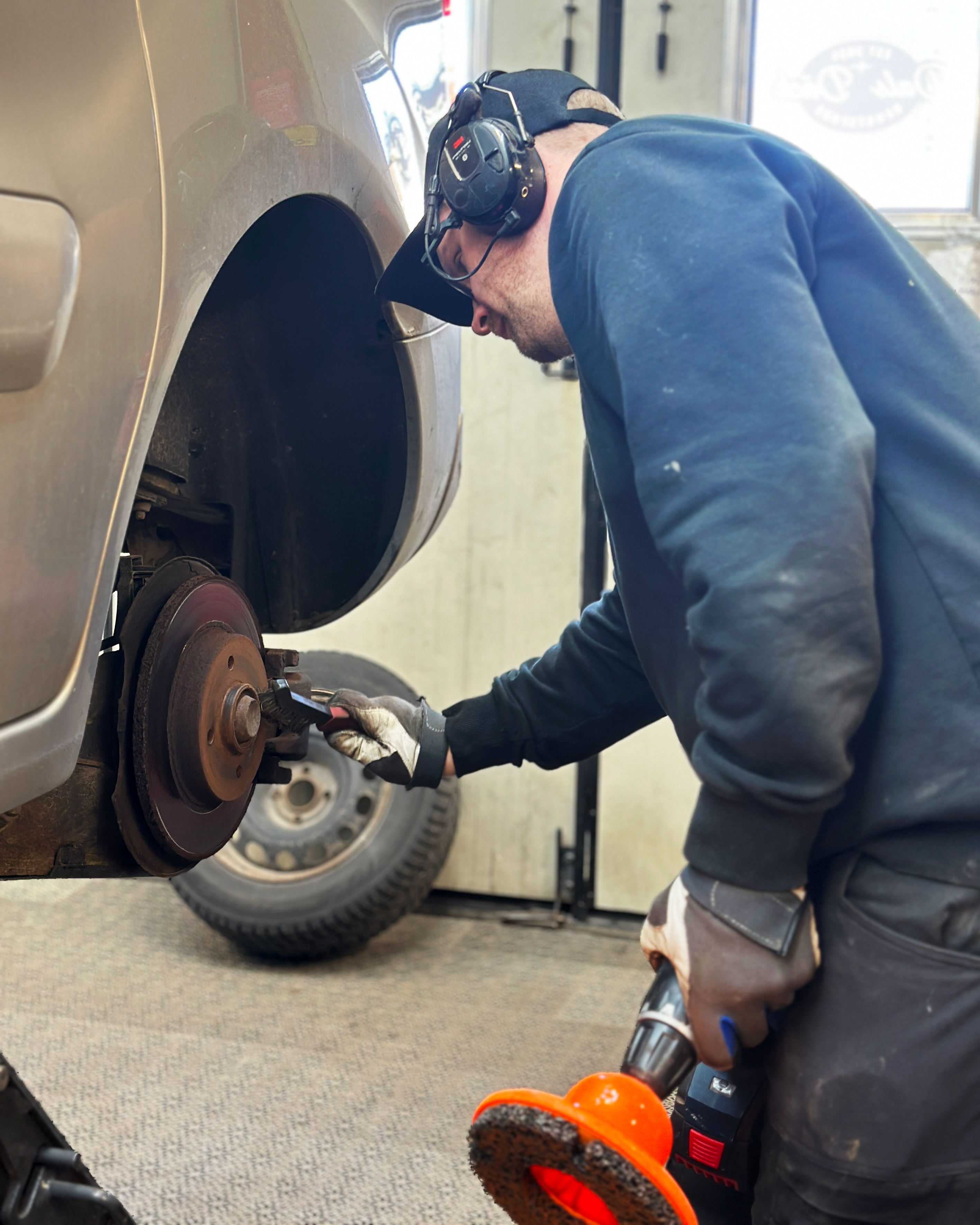 Däckreparation hos Dals Däck